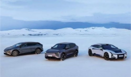 高合汽车女车主爆料吃瓜,揭秘豪华车圈惊人内幕！”